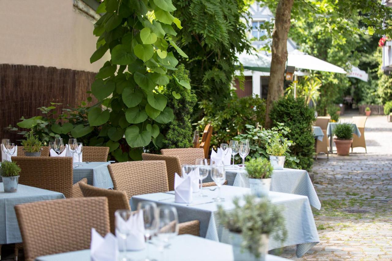 Landhotel 3Kronen Adelsdorf Bagian luar foto
