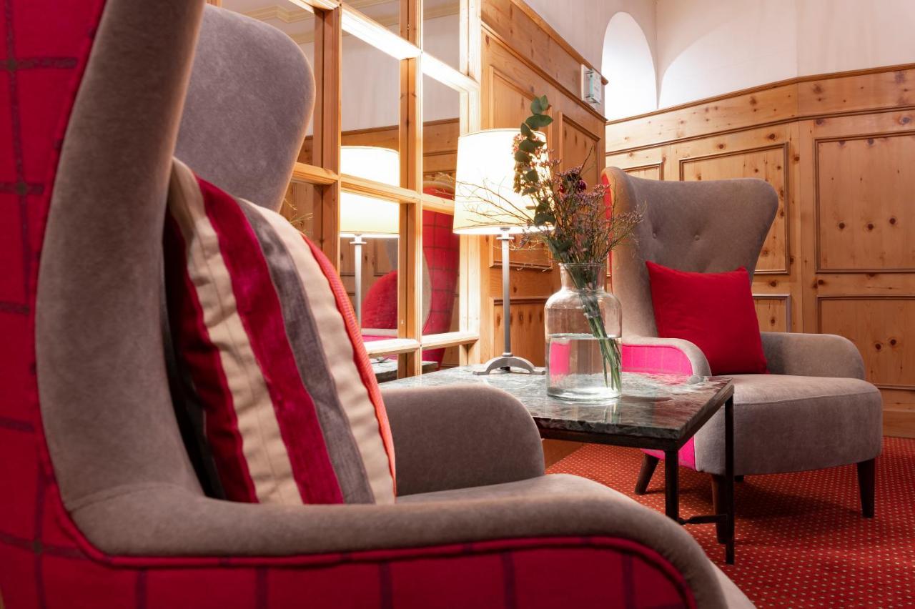 Landhotel 3Kronen Adelsdorf Bagian luar foto