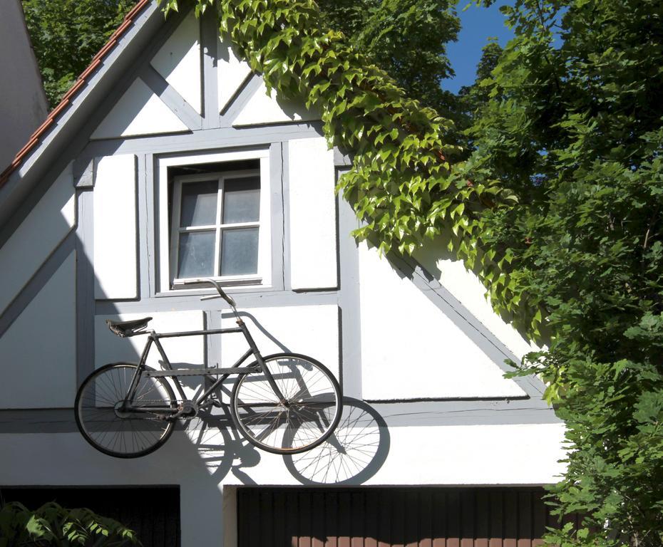Landhotel 3Kronen Adelsdorf Bagian luar foto